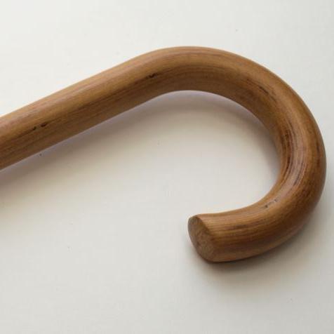 Holz, leicht geflammt und lackiert